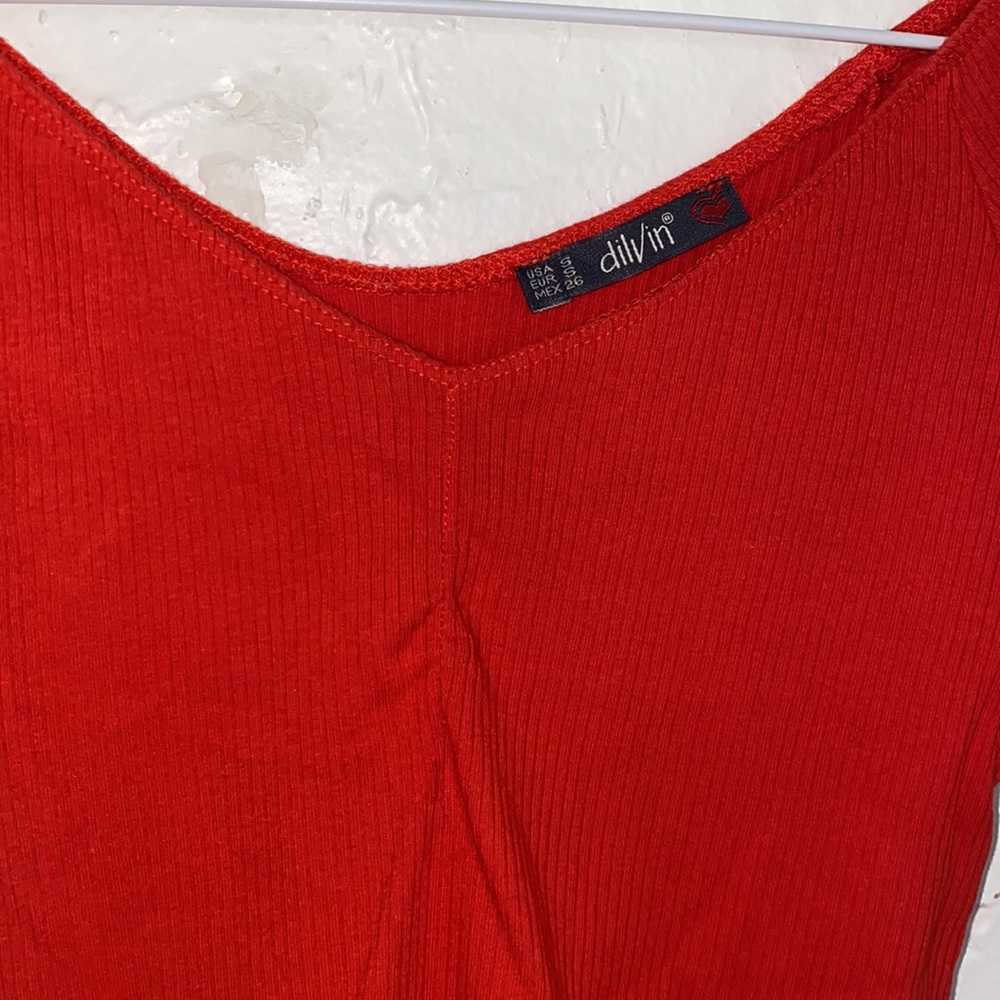 dilvin Red Ruffle Crop Top - Picture 2 of 4